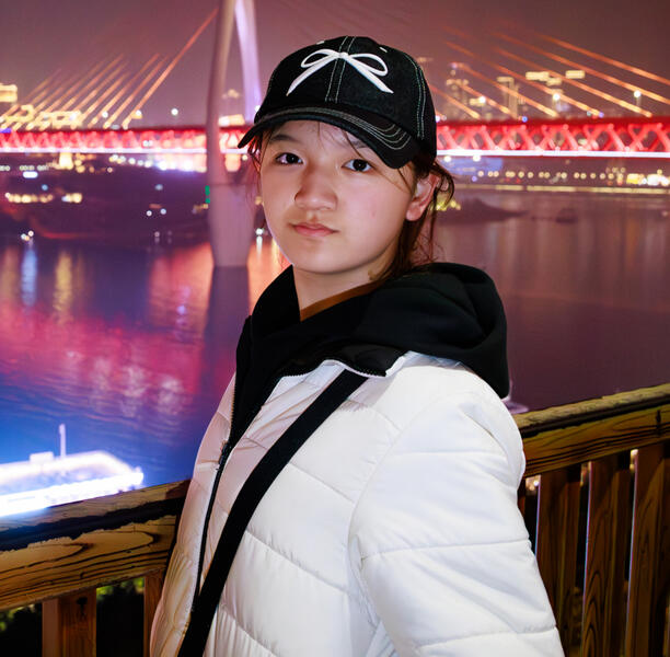 I&#39;m a senior at DBHS &amp; I&#39;m passionate about all things biology and art. My work is driven by the goal of making access to critical knowledge in medicine equitable to all through visual arts, which shapes my role as the founder of Pharm from Home &amp; Design w